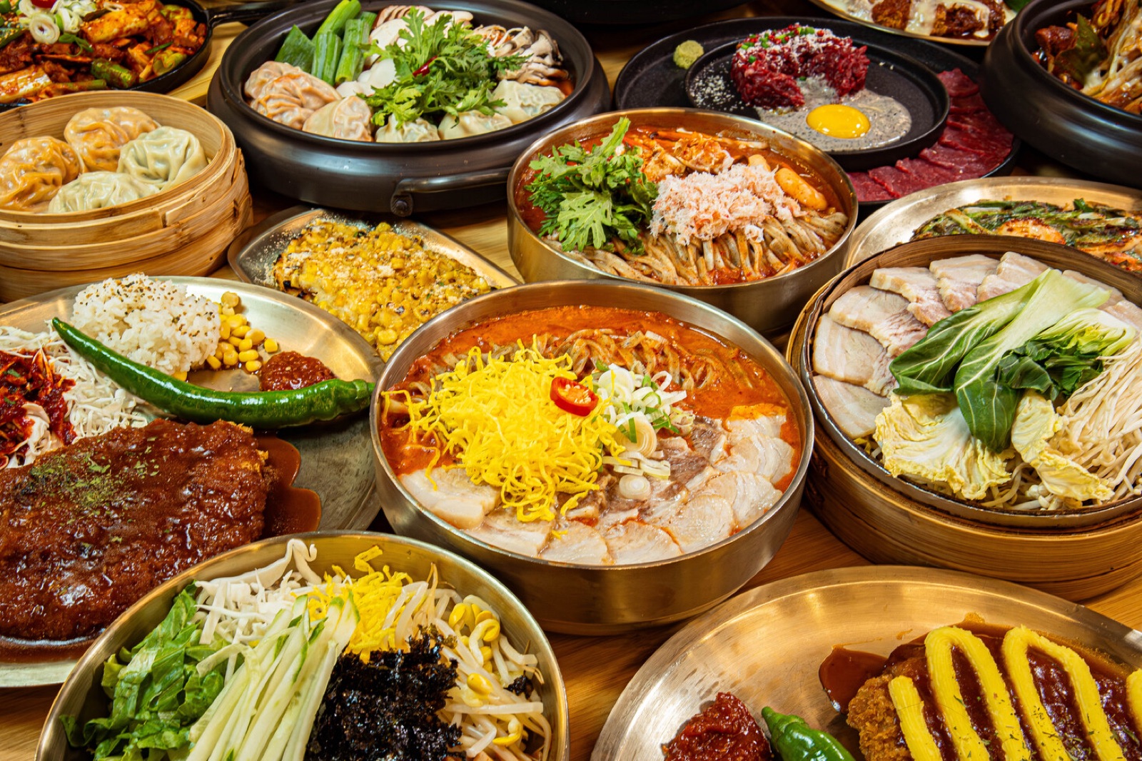 팔도밀방 메뉴 전경